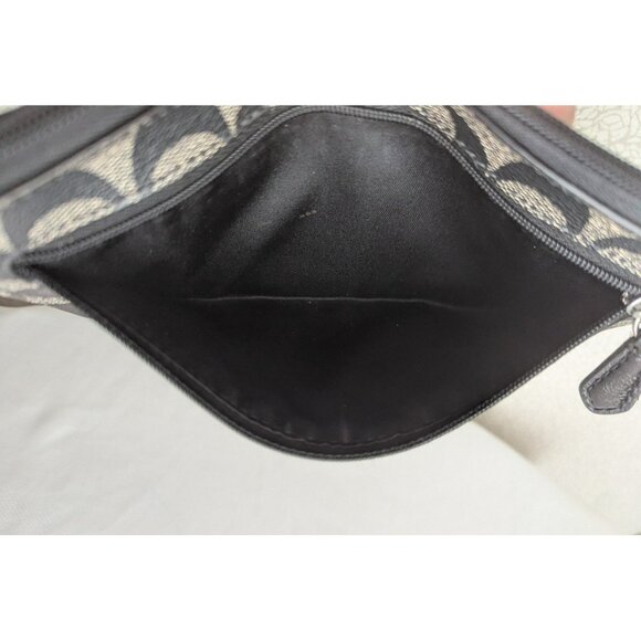 Coach Peyton Signature Go-Go Wristlet Pouch Wallet Holds Phone Black NO STRAP - Picture 8 of 12